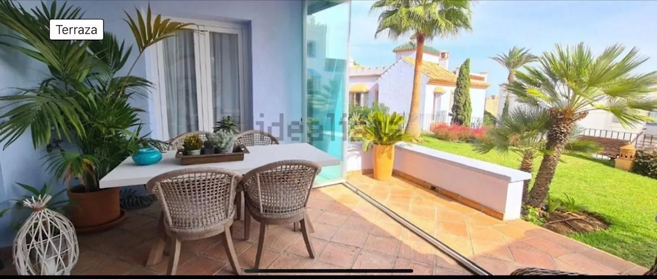 카사레스 La Perla De La Bahia, Espectacular!! 아파트 0*,  스페인